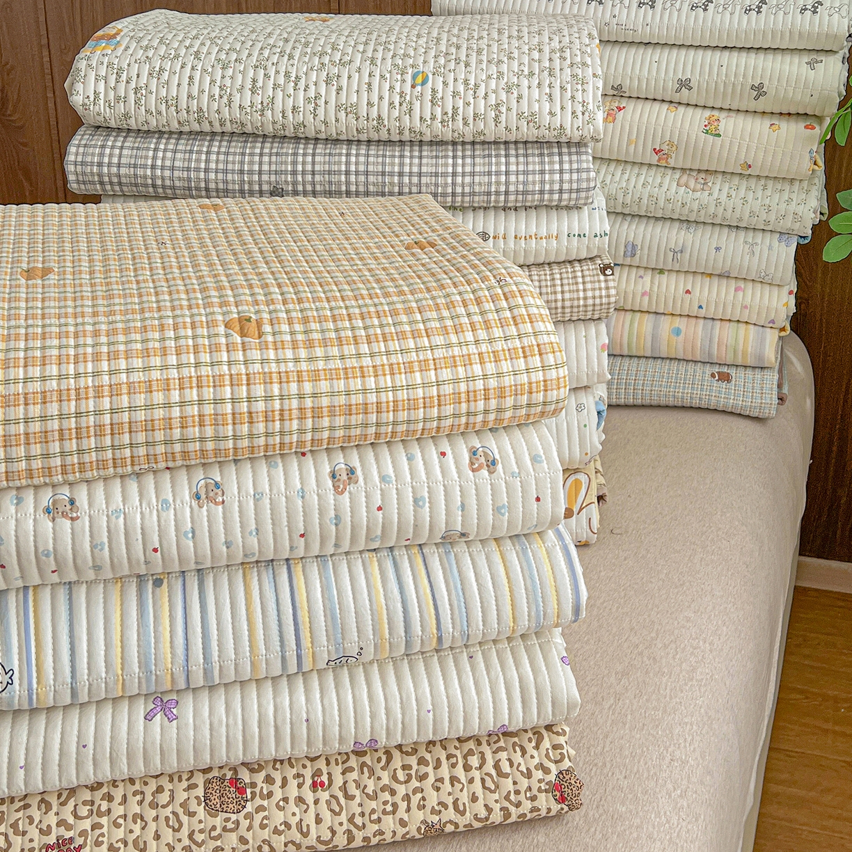 91家纺网 家纺一手货源 找家纺 梵克保罗 2026新款亲肤舒适仿棉印花床盖四件套 组合图仅供展示