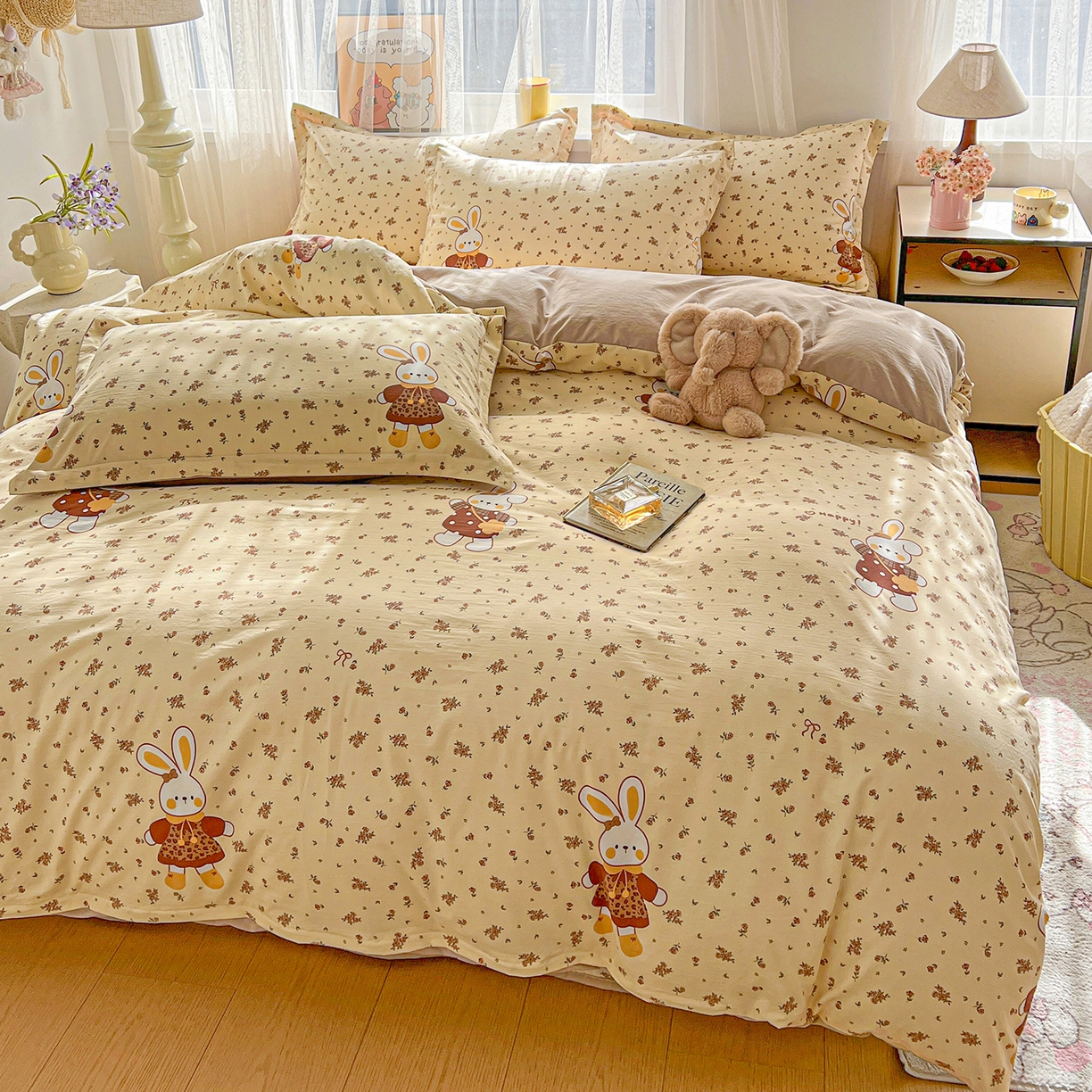 91家纺网 家纺一手货源 找家纺 梵克保罗 2026新款亲肤舒适仿棉印花床盖四件套 萌萌兔