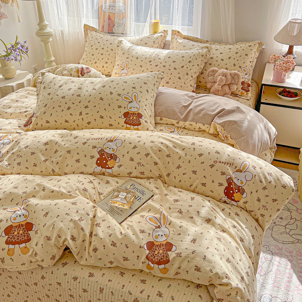 91家纺网 家纺一手货源 找家纺 梵克保罗 2026新款亲肤舒适仿棉印花床盖四件套 萌萌兔