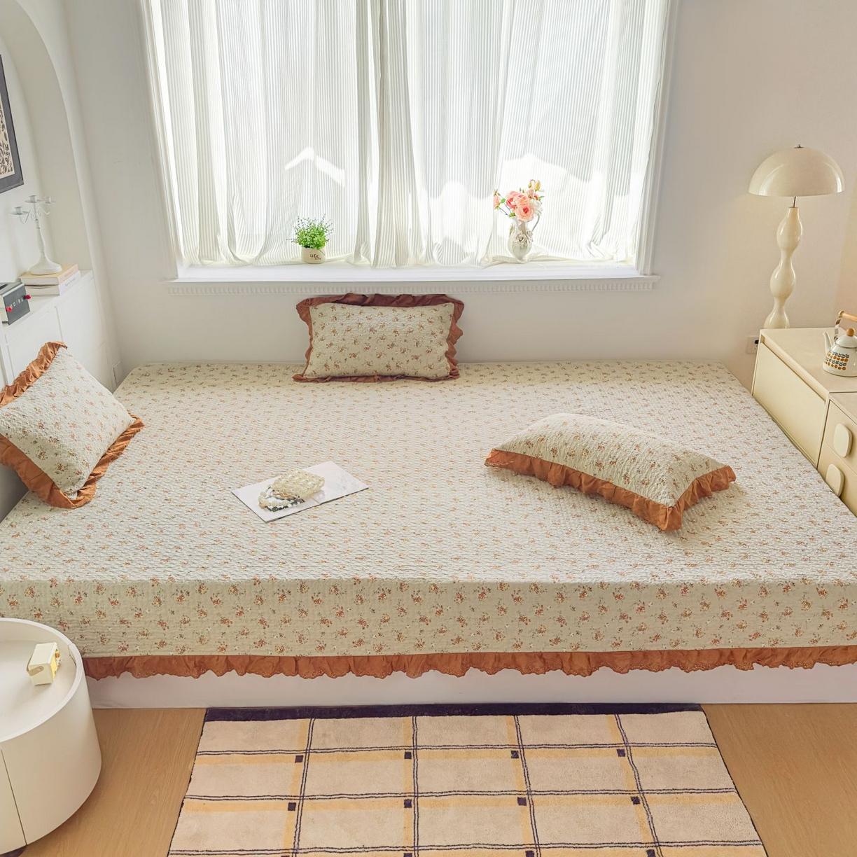 91家纺网 家纺一手货源 找家纺 暖居 2026新款支持定制法式花边纯棉榻榻米四件套全棉大炕盖三件套四季通用 浅咖