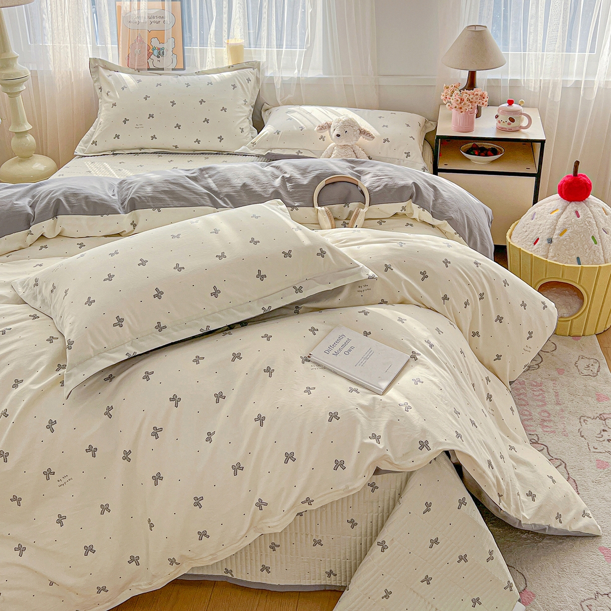 91家纺网 家纺一手货源 找家纺 梵克保罗 2026新款亲肤舒适仿棉印花床盖四件套 梦幻灰