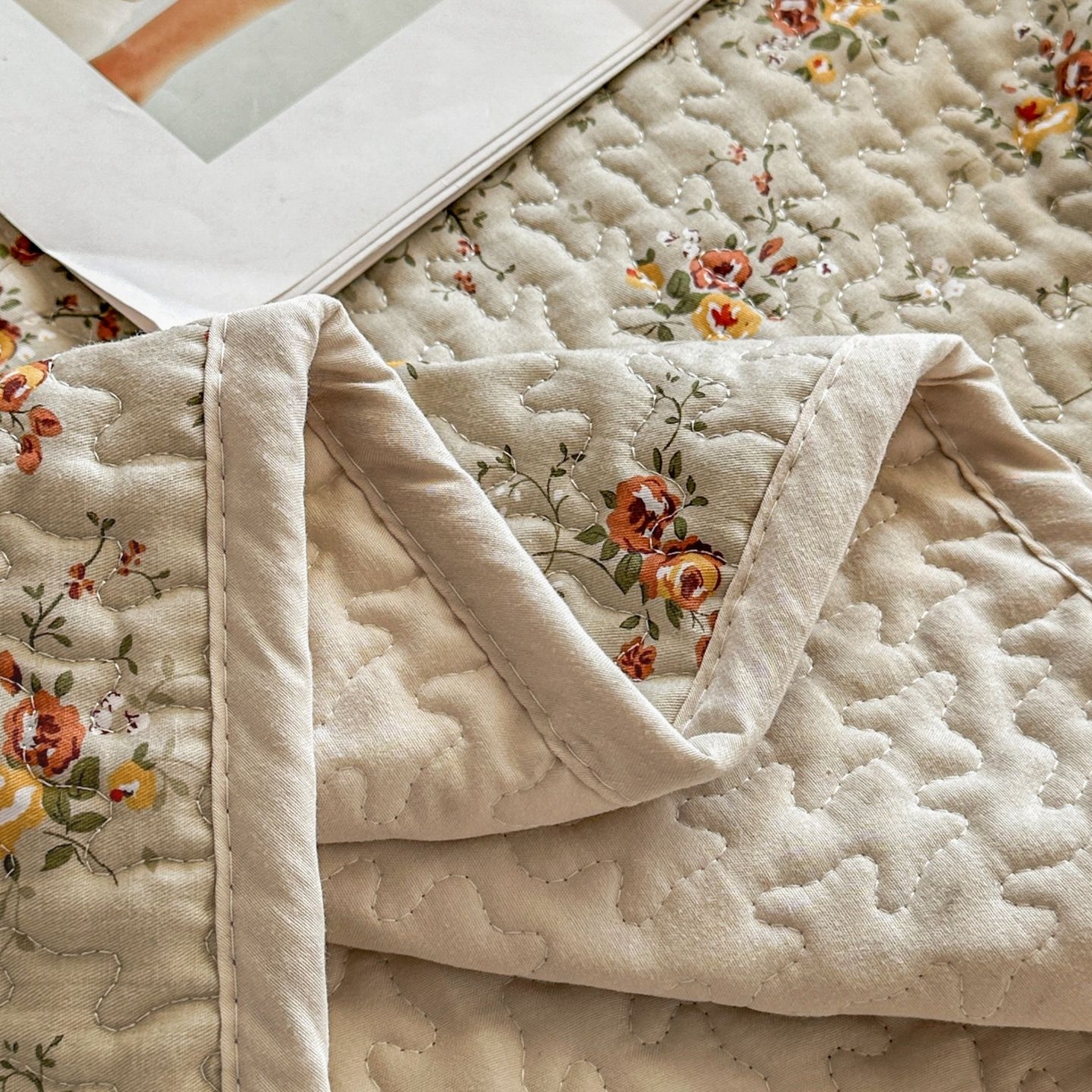 91家纺网 家纺一手货源 找家纺 暖居 2026新款支持定制法式花边纯棉榻榻米四件套全棉大炕盖三件套四季通用 浅咖