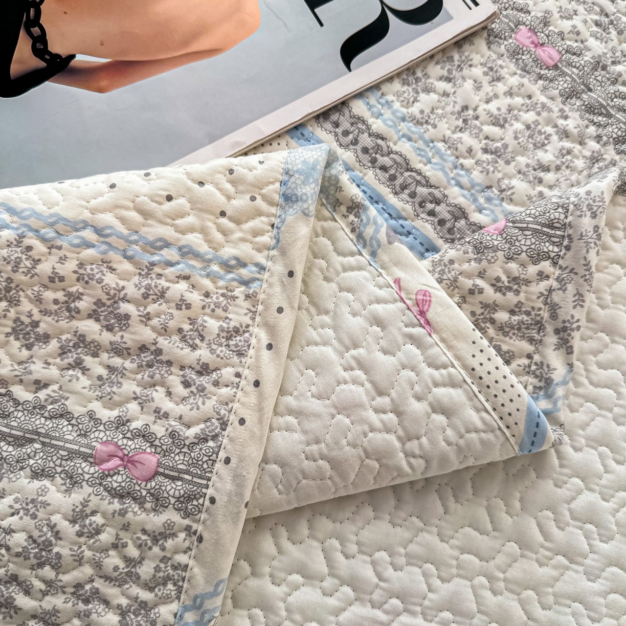 91家纺网 家纺一手货源 找家纺 暖居 2026新款支持定制法式花边纯棉榻榻米四件套全棉大炕盖三件套四季通用 海盐兔