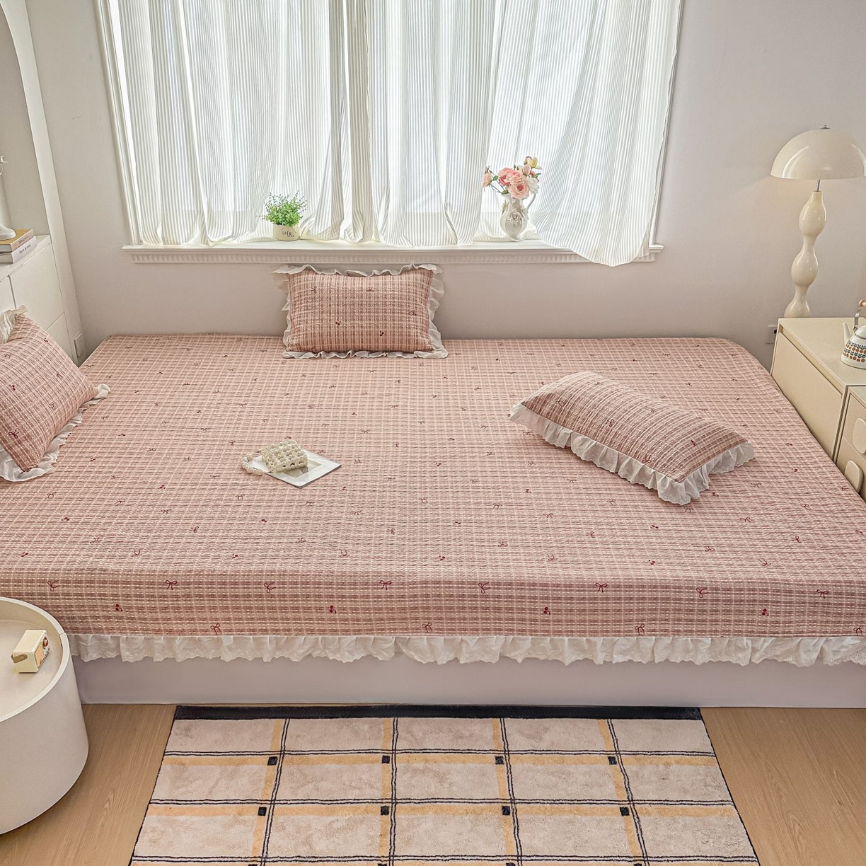 91家纺网 家纺一手货源 找家纺 暖居 2026新款支持定制法式花边纯棉榻榻米四件套全棉大炕盖三件套四季通用 时尚小香