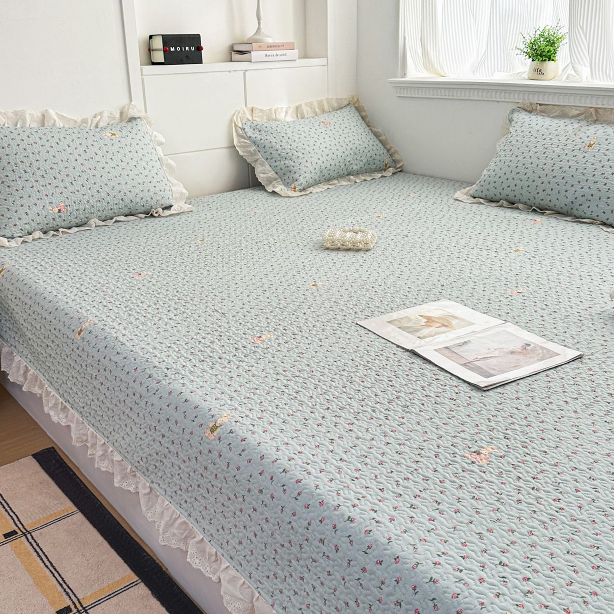 91家纺网 家纺一手货源 找家纺 暖居 2026新款支持定制法式花边纯棉榻榻米四件套全棉大炕盖三件套四季通用 碎花兔蓝
