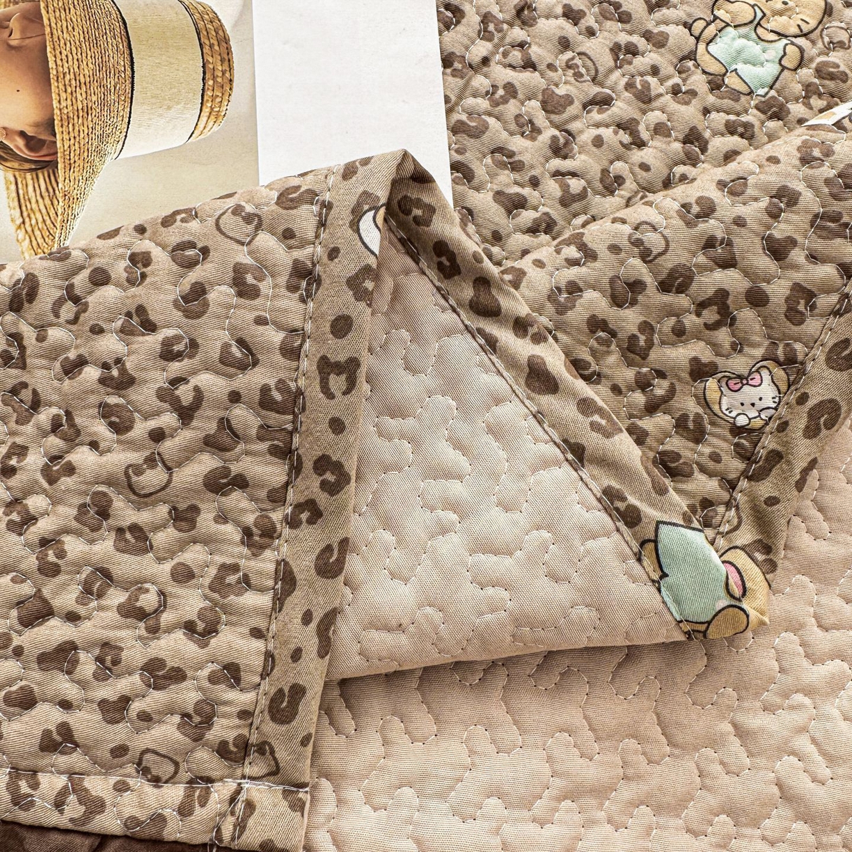 91家纺网 家纺一手货源 找家纺 暖居 2026新款支持定制法式花边纯棉榻榻米四件套全棉大炕盖三件套四季通用 豹纹KT