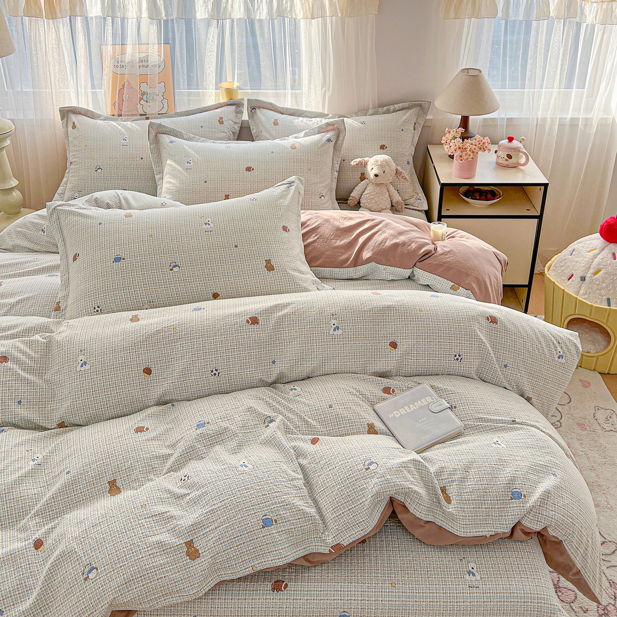 91家纺网 家纺一手货源 找家纺 梵克保罗 2026新款亲肤舒适仿棉印花床盖四件套 奇奇