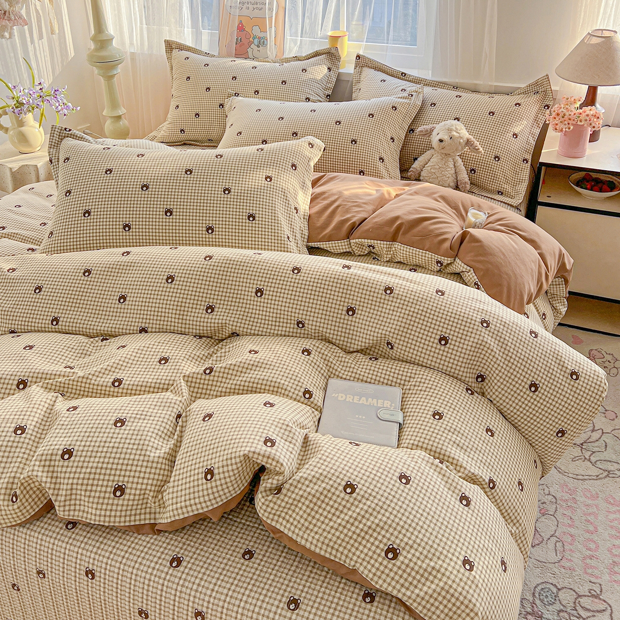 91家纺网 家纺一手货源 找家纺 梵克保罗 2026新款亲肤舒适仿棉印花床盖四件套 小熊头