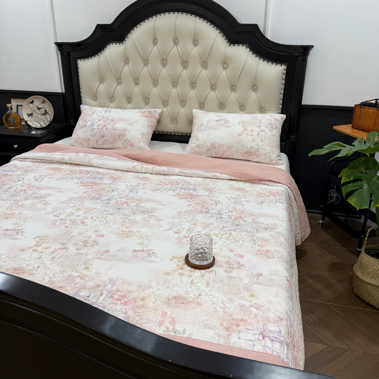 91家纺网 家纺一手货源 找家纺 床盖工厂店 2026新款高端活性数码工艺双面全棉棉花床盖三件套 法兰庄园-粉