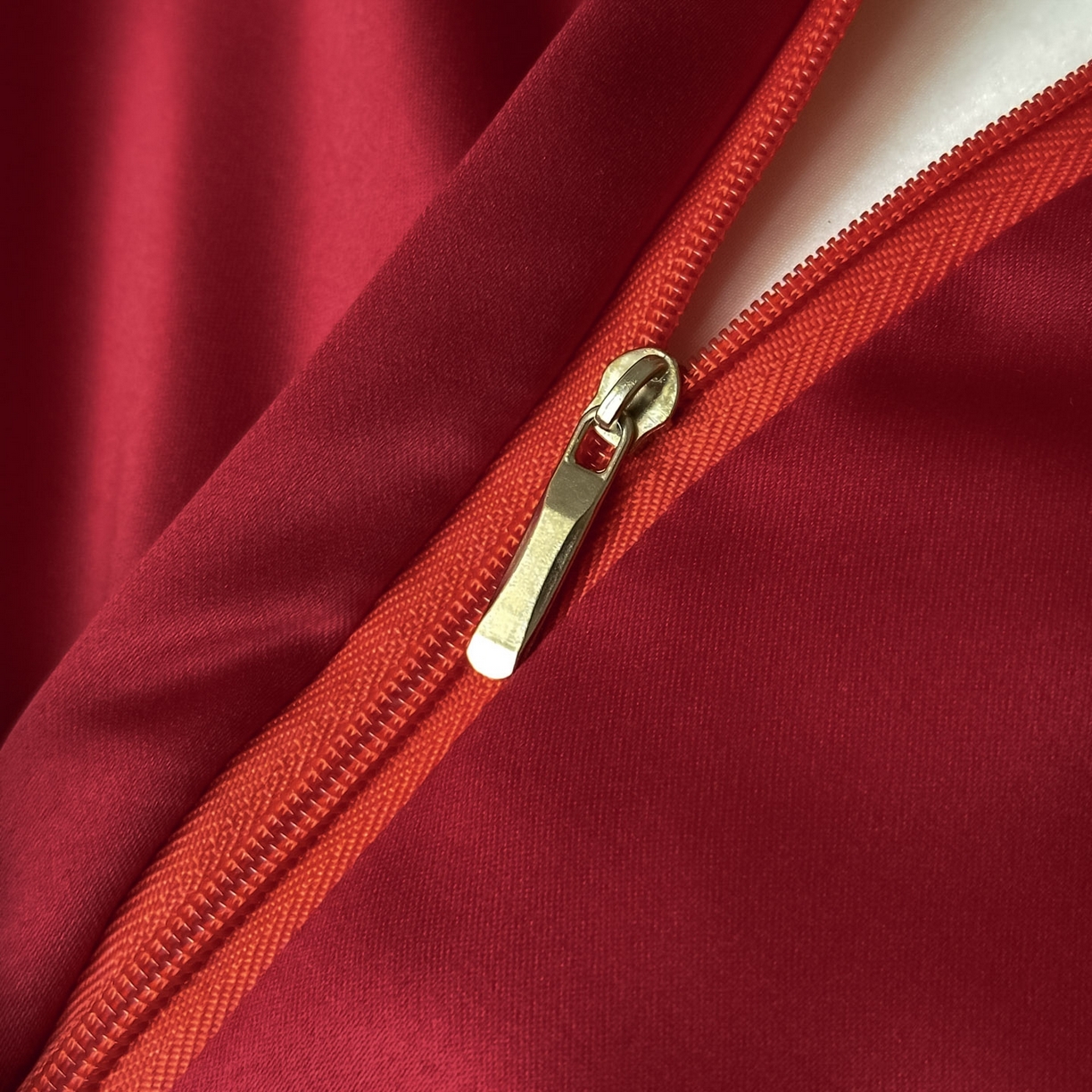 91家纺网 家纺一手货源 找家纺 欧乐蒂 2025冬季新品亲肤棉提花刺绣婚庆四件套 龙凤双喜