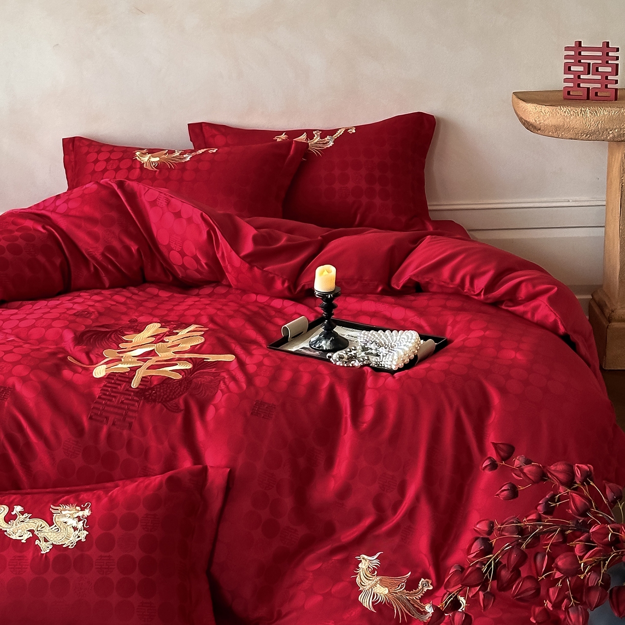 91家纺网 家纺一手货源 找家纺 欧乐蒂 2025冬季新品亲肤棉提花刺绣婚庆四件套 龙凤双喜