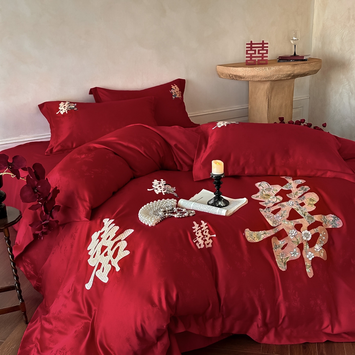 91家纺网 家纺一手货源 找家纺 欧乐蒂 2025冬季新品亲肤棉提花刺绣婚庆四件套 喜事花开