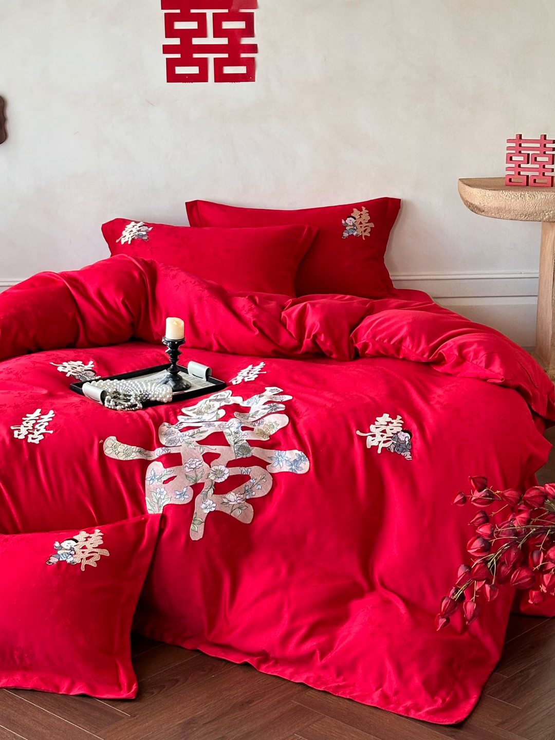 91家纺网 家纺一手货源 找家纺 欧乐蒂 2025冬季新品亲肤棉提花刺绣婚庆四件套 喜事花开