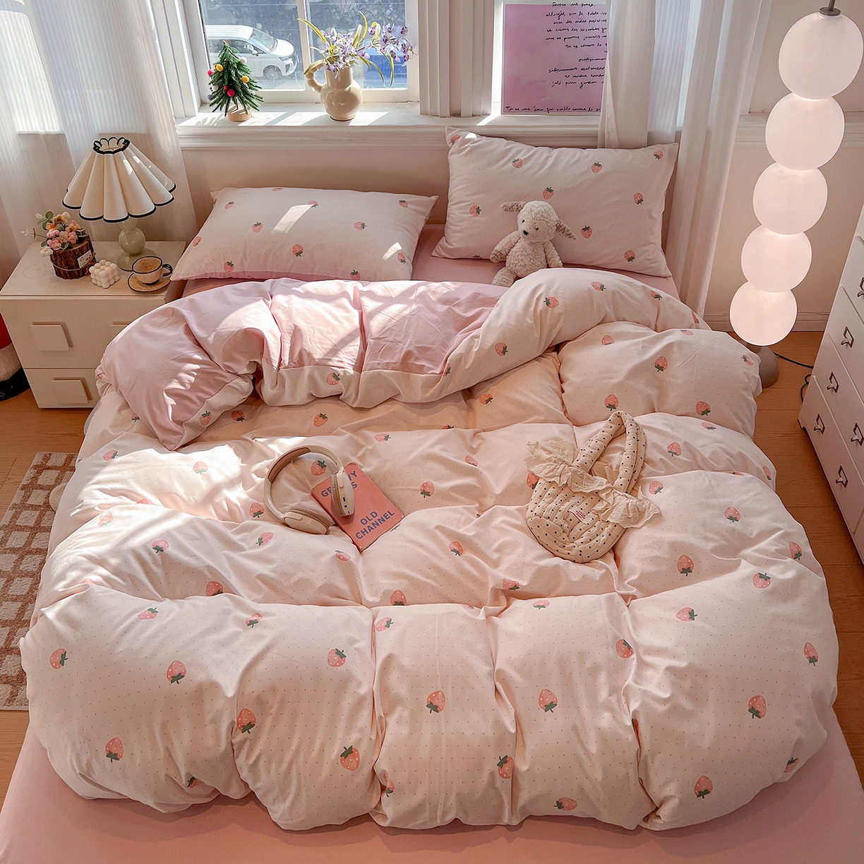 91家纺网 家纺一手货源 找家纺 梵克保罗 2026新款A类古法水洗仿棉云感纱四件套 草莓点点