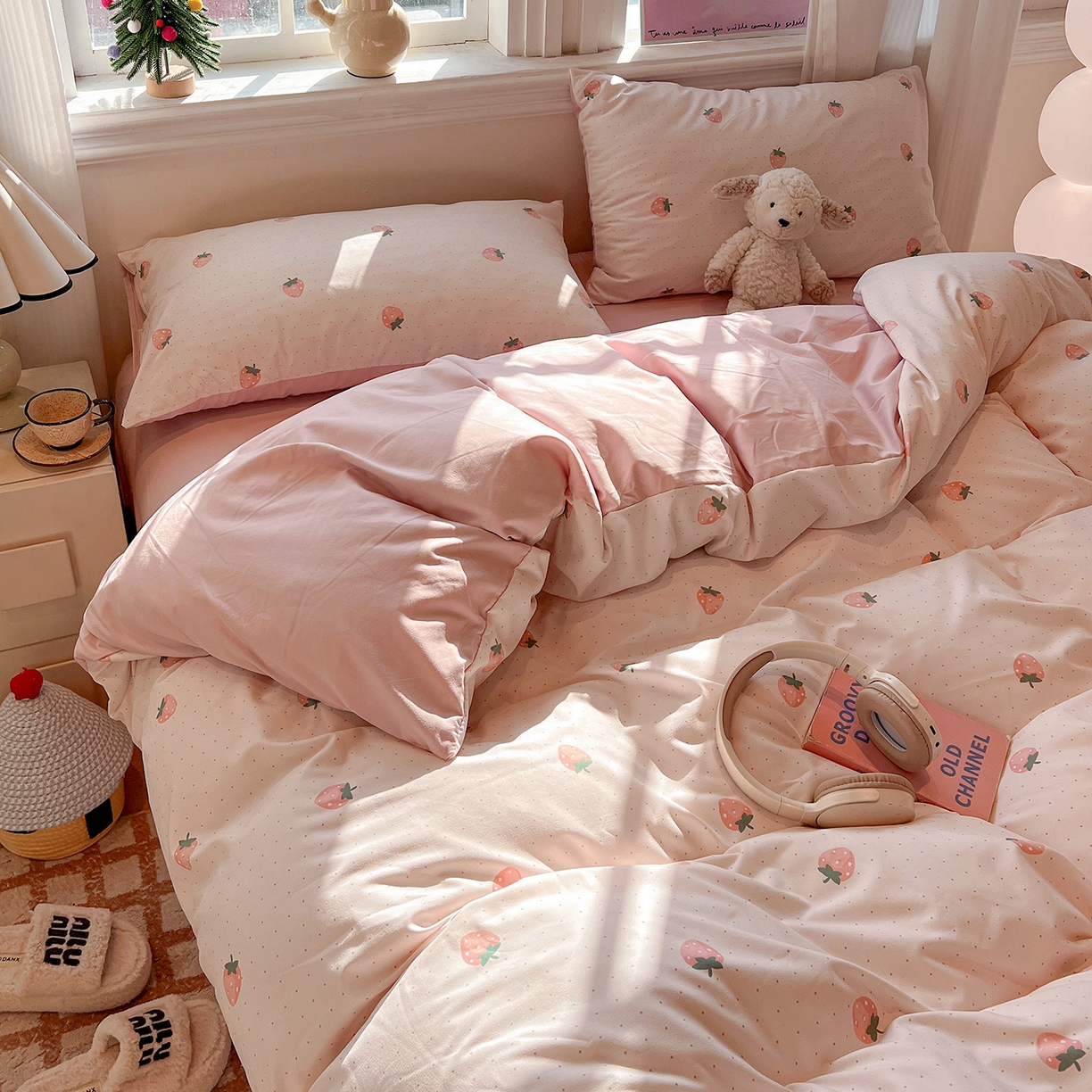 91家纺网 家纺一手货源 找家纺 梵克保罗 2026新款A类古法水洗仿棉云感纱四件套 草莓点点