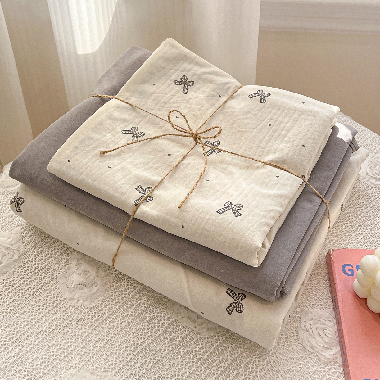 91家纺网 家纺一手货源 找家纺 梵克保罗 2026新款A类古法水洗仿棉云感纱四件套 梦幻灰