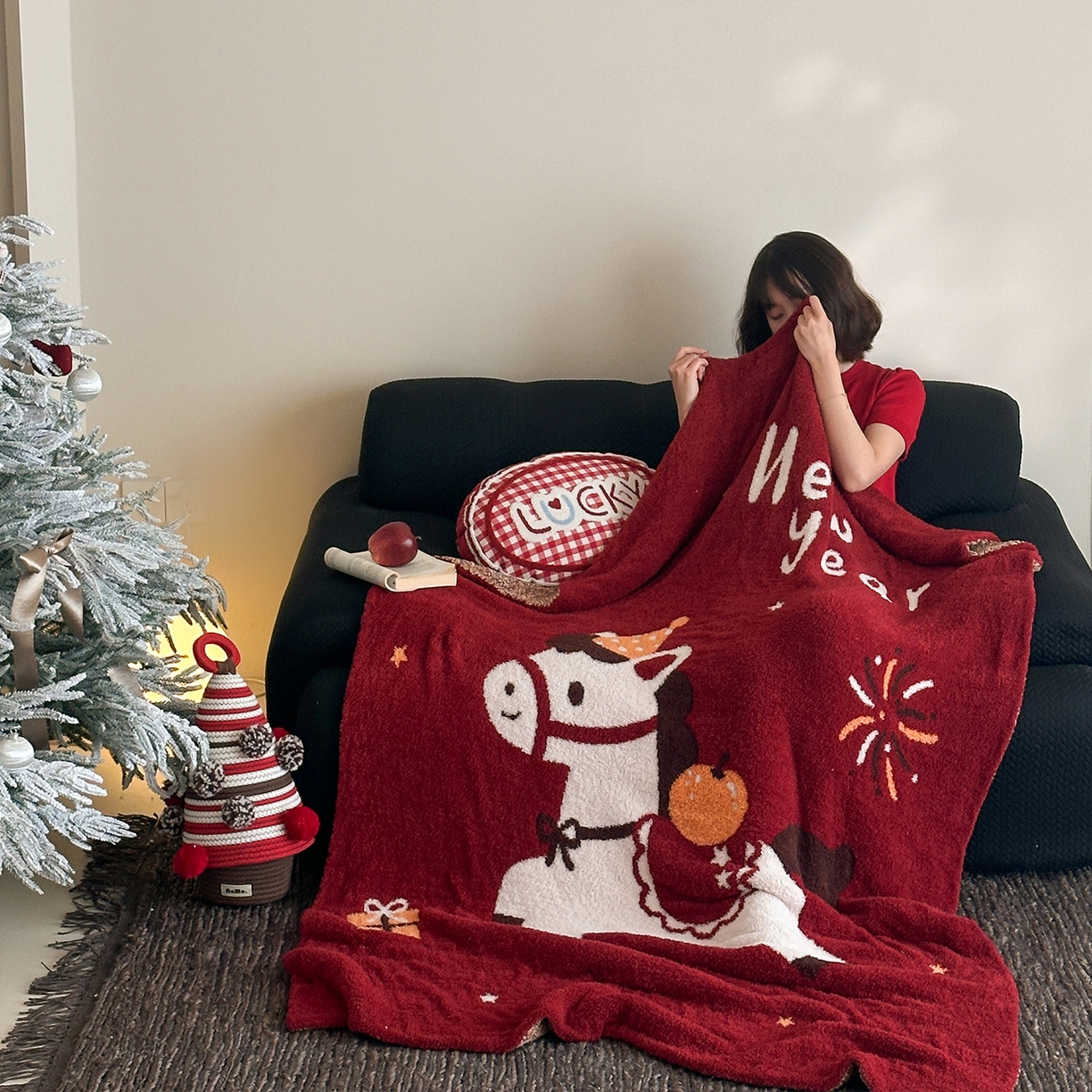 91家纺网 家纺一手货源 找家纺 （总）RYB红黄兰 2025新款设计师原创牛奶绒大版数码印花四件套