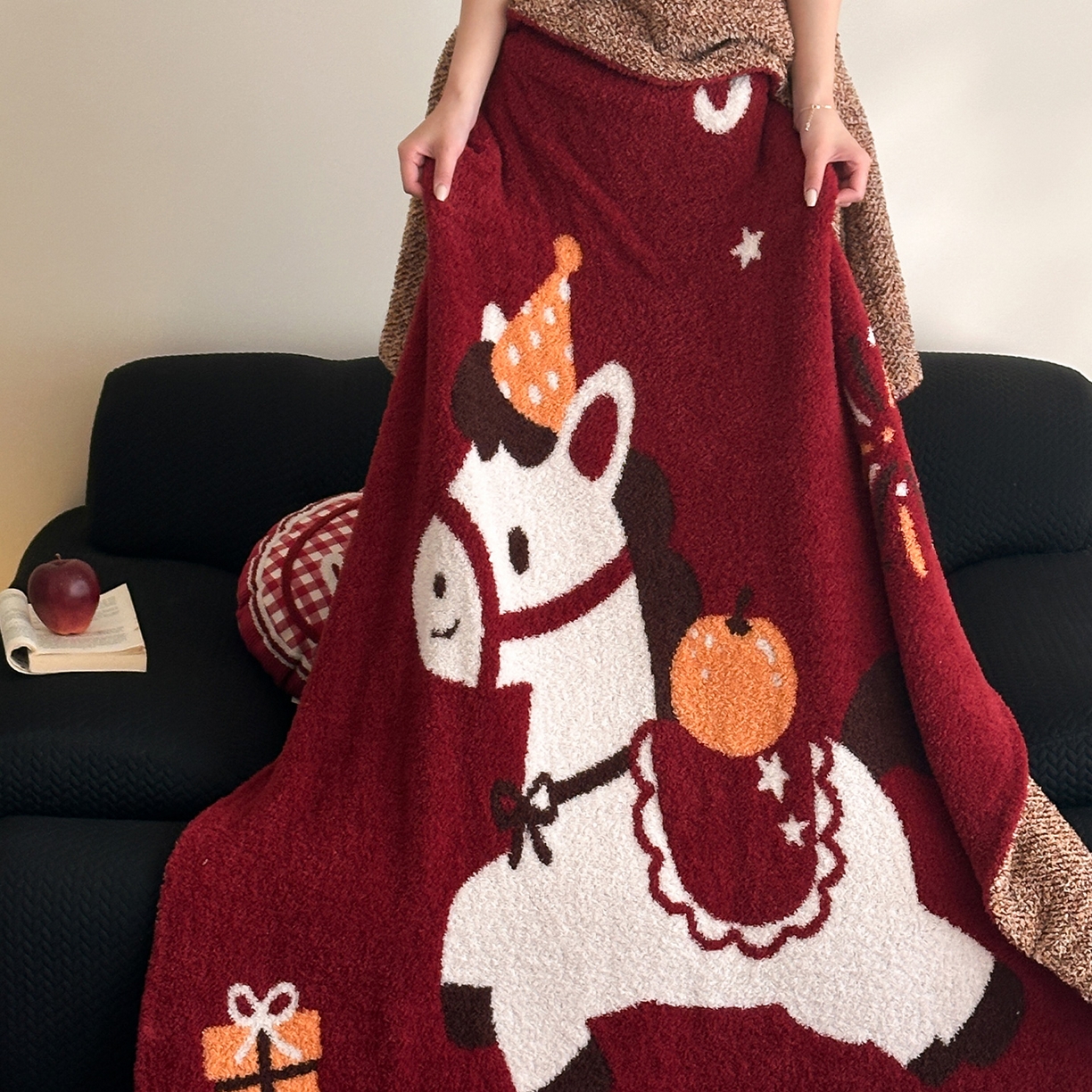 91家纺网 家纺一手货源 找家纺 （总）RYB红黄兰 2026新款设计师原创多功能针织半边绒毛毯午休毯盖毯加厚毯子