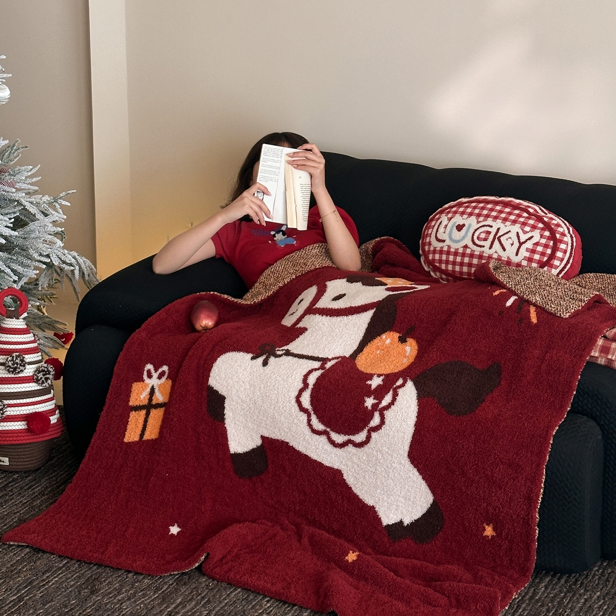 91家纺网 家纺一手货源 找家纺 （总）RYB红黄兰 2026新款设计师原创多功能针织半边绒毛毯午休毯盖毯加厚毯子