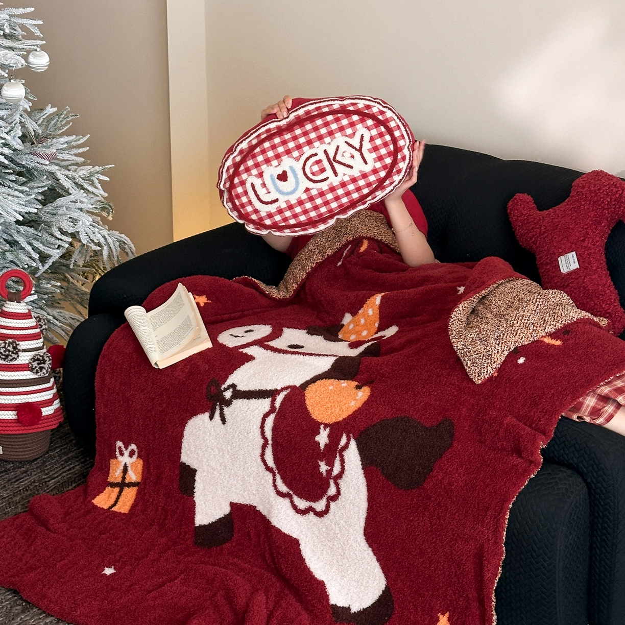 91家纺网 家纺一手货源 找家纺 （总）RYB红黄兰 2026新款设计师原创多功能针织半边绒毛毯午休毯盖毯加厚毯子