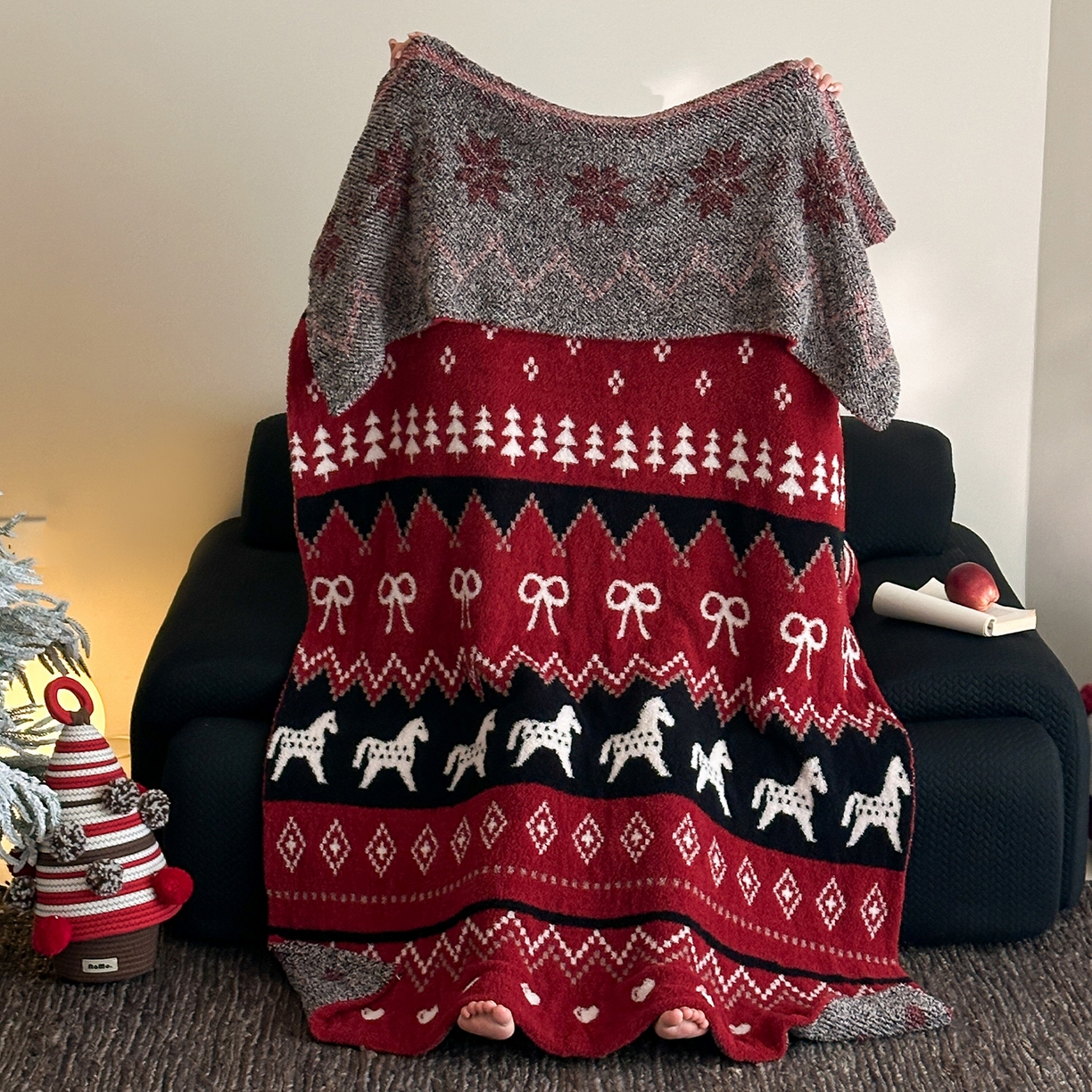 91家纺网 家纺一手货源 找家纺 RYB红黄兰 2026新款设计师原创多功能针织半边绒毛毯午休毯盖毯加厚毯子 费尔岛小马