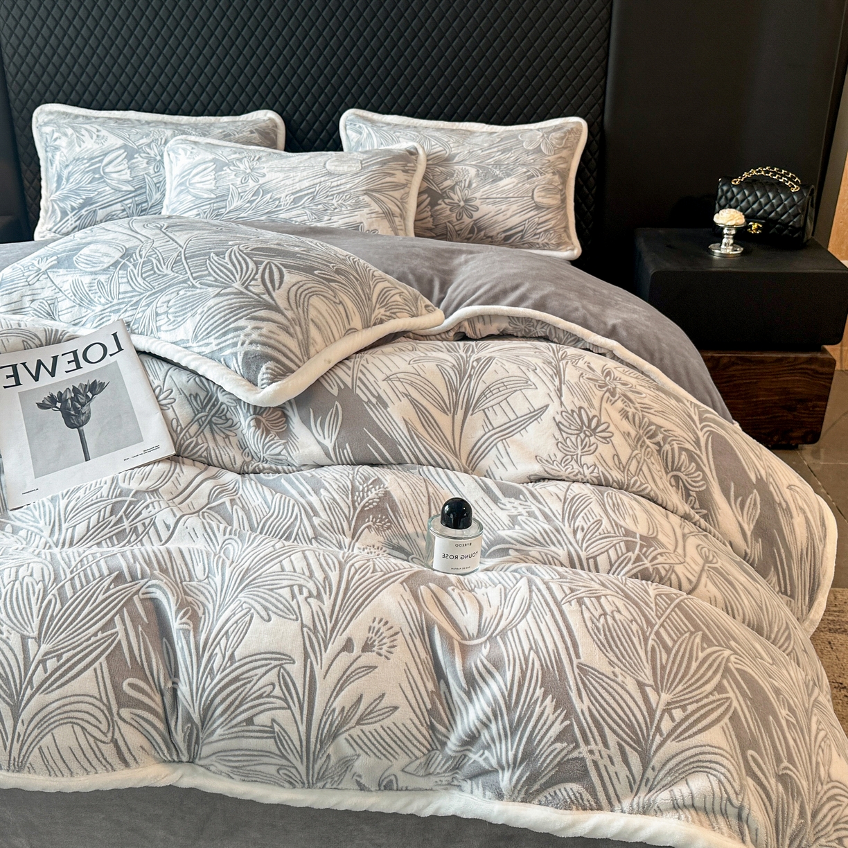 91家纺网 家纺一手货源 找家纺 （总）诺梵 高端2025雕花绒四件套牛奶烂花绒大包边被套_控价标准高于149，加大高于159