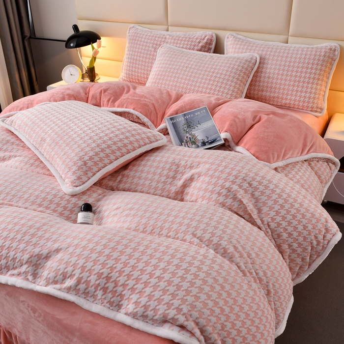 91家纺网 家纺一手货源 找家纺 （总）诺梵 高端2025雕花绒四件套牛奶烂花绒大包边被套_控价标准高于149，加大高于159