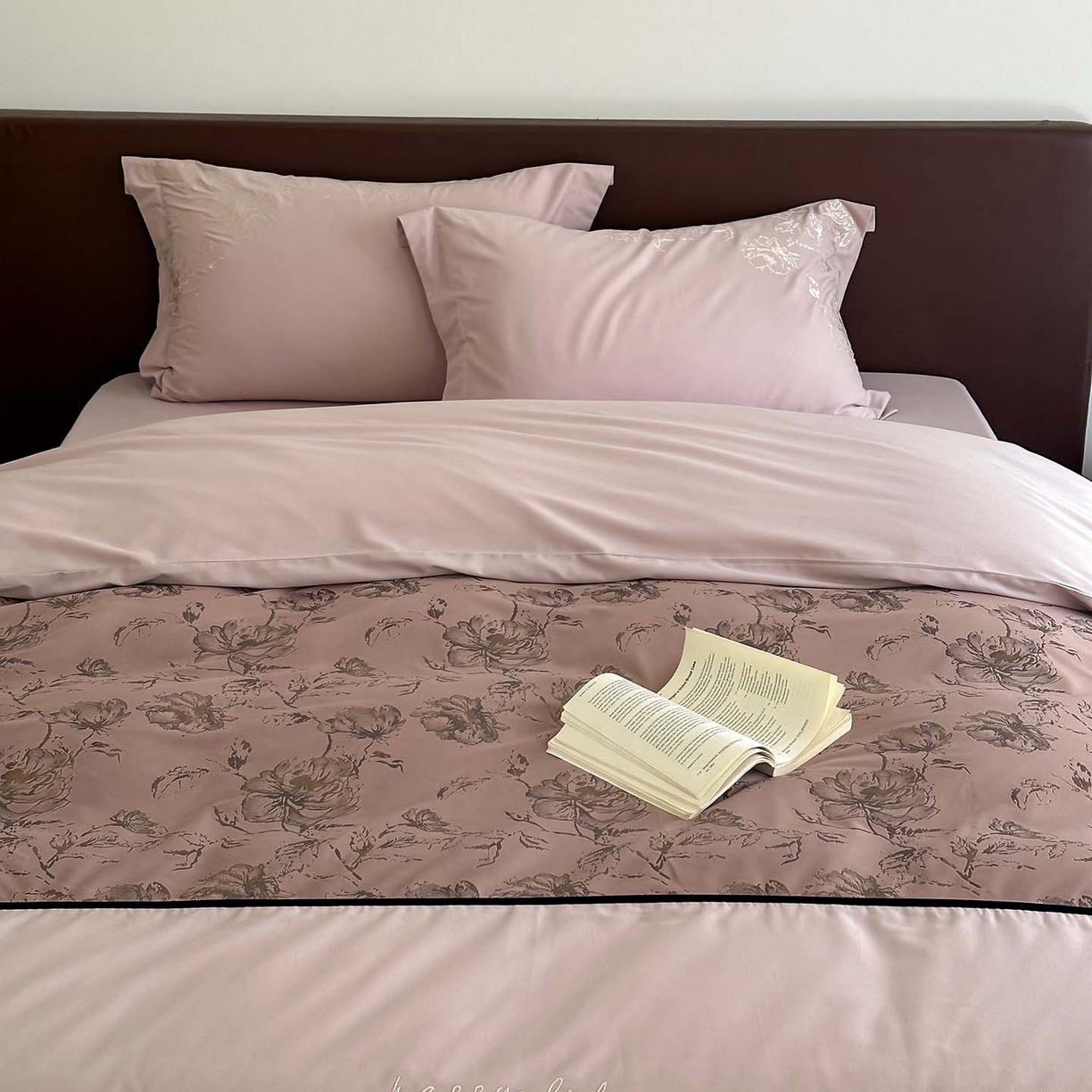 91家纺网 家纺一手货源 找家纺 （总）赫帛 2026新款刺绣磨毛四件套-郁金香