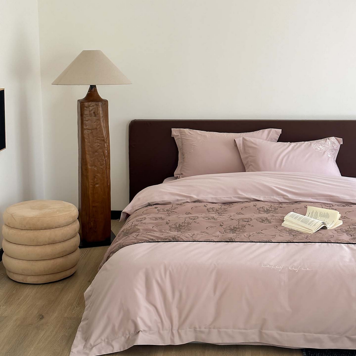 91家纺网 家纺一手货源 找家纺 （总）赫帛 2026新款刺绣磨毛四件套-郁金香