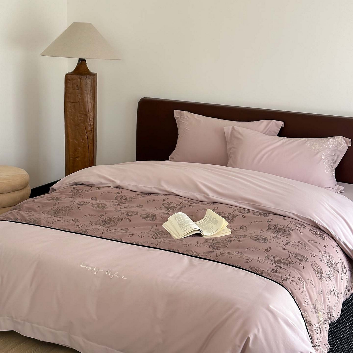 91家纺网 家纺一手货源 找家纺 （总）赫帛 2026新款刺绣磨毛四件套-郁金香