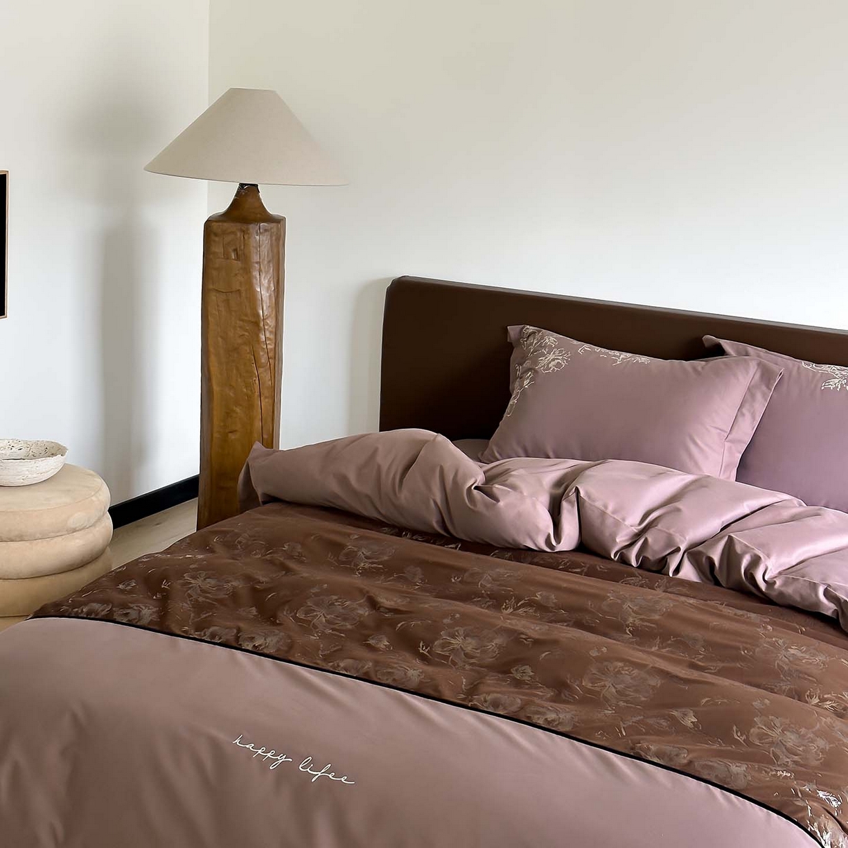 91家纺网 家纺一手货源 找家纺 赫帛 2026新款刺绣磨毛四件套-郁金香 郁金香-棕色