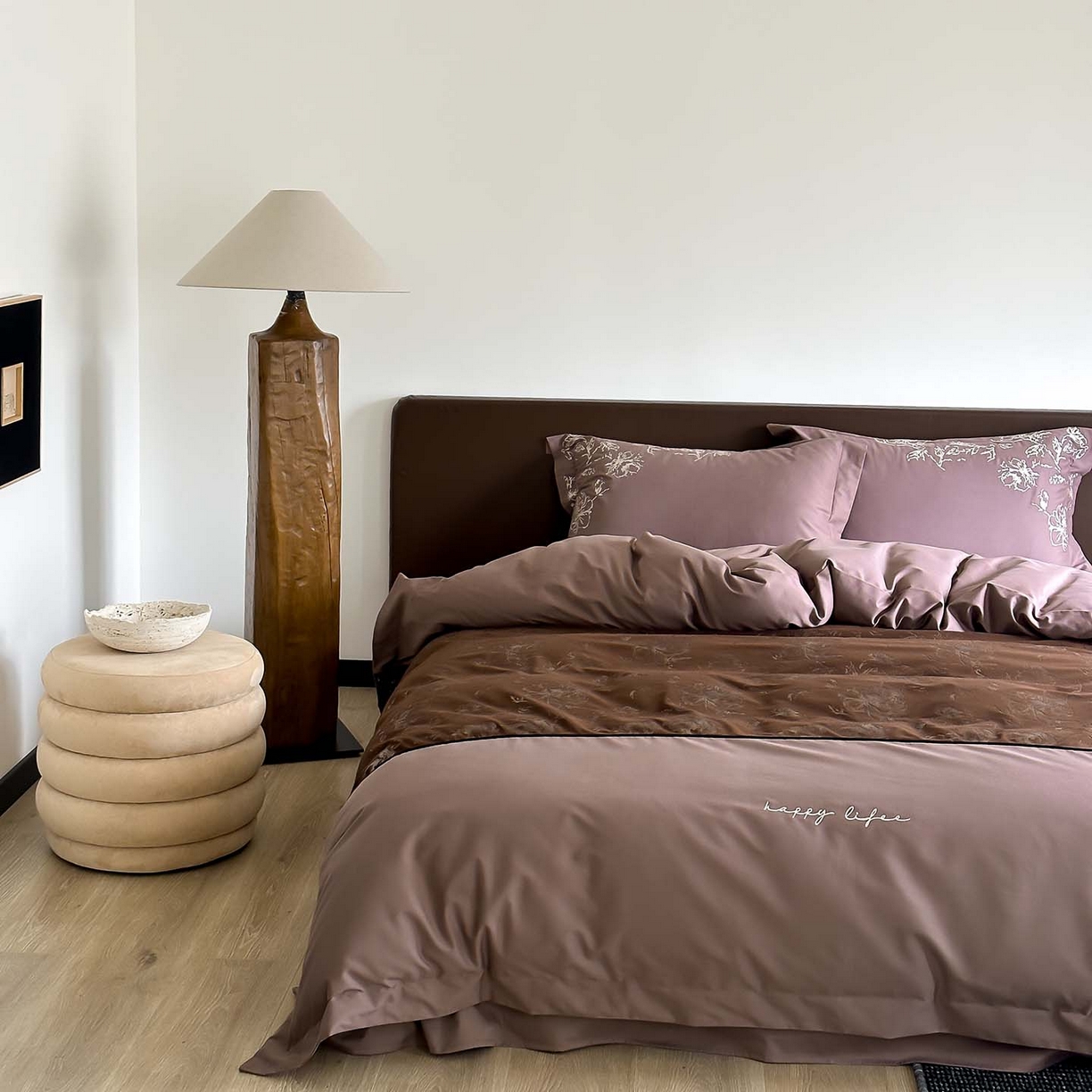 91家纺网 家纺一手货源 找家纺 赫帛 2026新款刺绣磨毛四件套-郁金香 郁金香-棕色