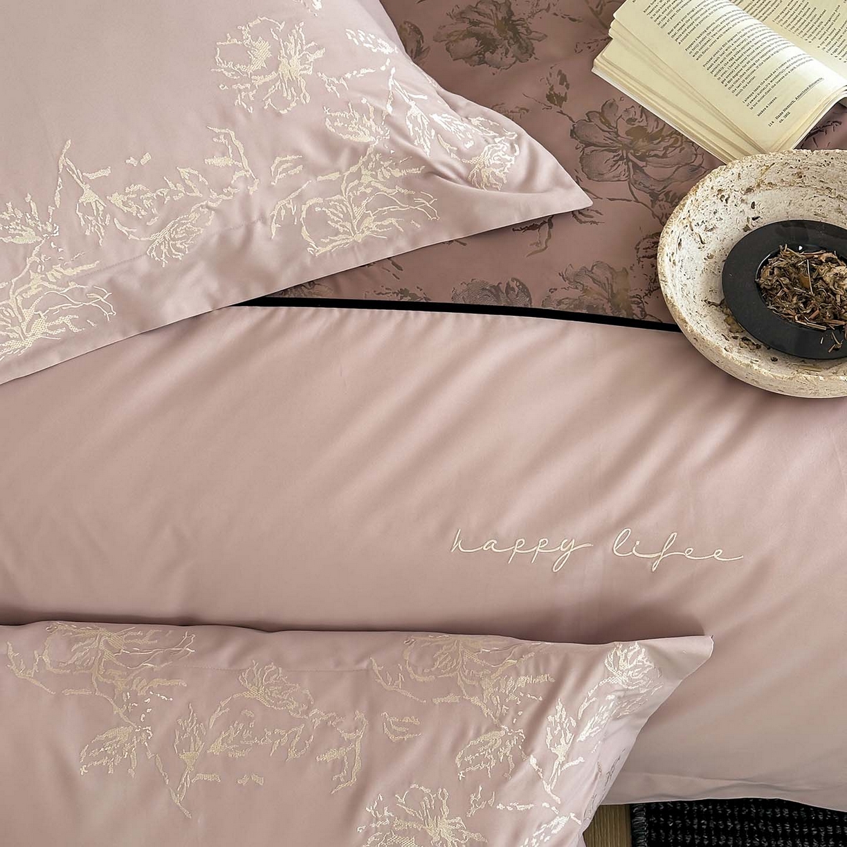 91家纺网 家纺一手货源 找家纺 赫帛 2026新款刺绣磨毛四件套-郁金香 郁金香-粉色