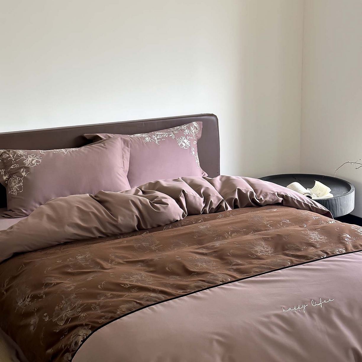 91家纺网 家纺一手货源 找家纺 赫帛 2026新款刺绣磨毛四件套-郁金香 郁金香-棕色