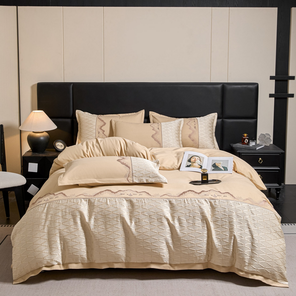 91家纺网 家纺一手货源 找家纺 鑫豪家纺 2026新款高精密重工刺绣拼接四件套-路威尔 路威尔-香槟