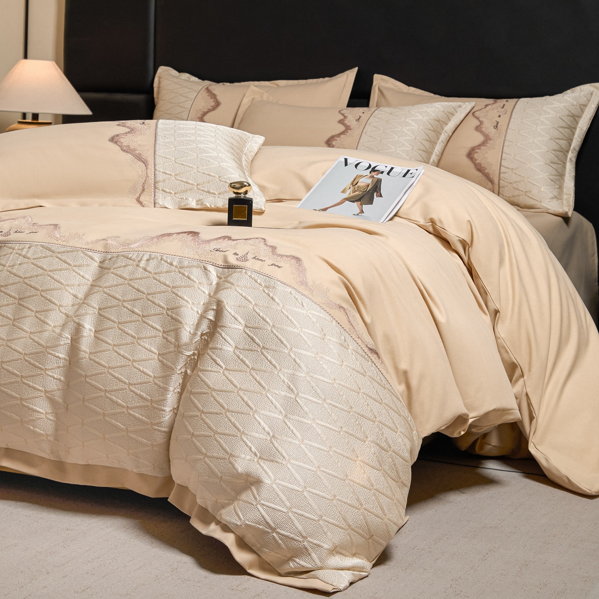 91家纺网 家纺一手货源 找家纺 鑫豪家纺 2026新款高精密重工刺绣拼接四件套-路威尔 路威尔-香槟