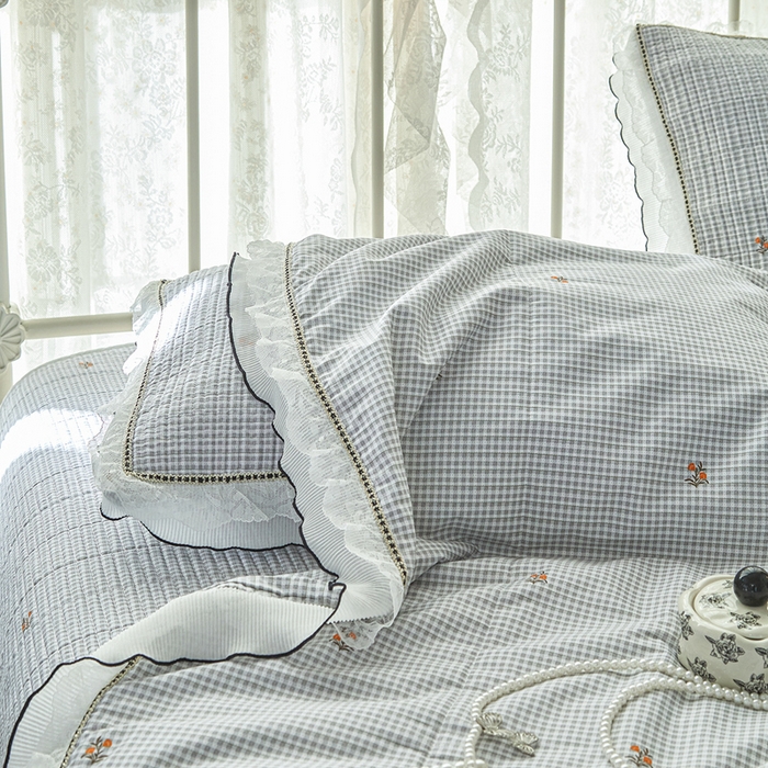 91家纺网 家纺一手货源 找家纺 源舜家纺 2026新款全棉斜纹花边床盖多功能被子四件套 动感方块-灰