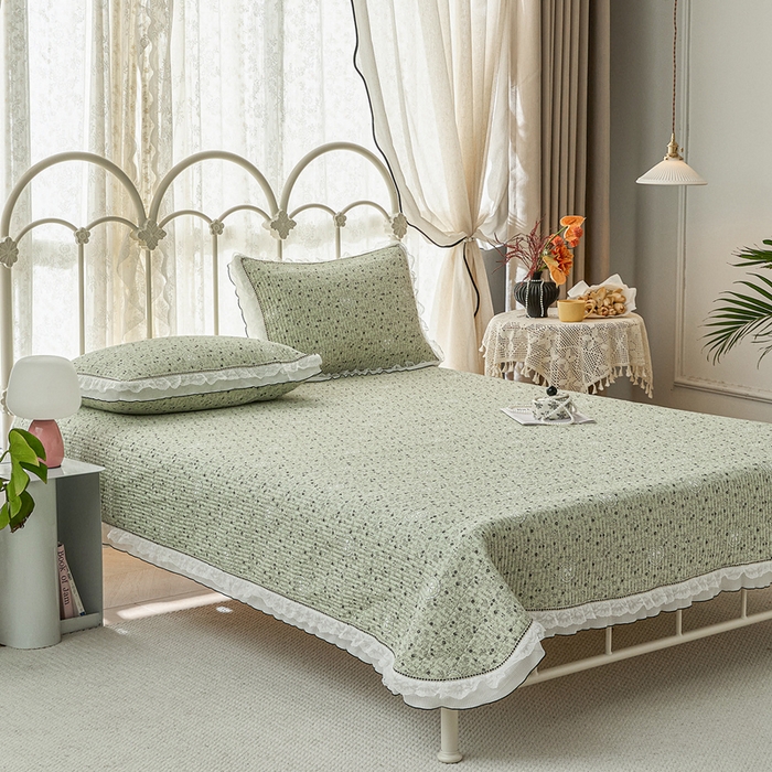 91家纺网 家纺一手货源 找家纺 源舜家纺 2026新款全棉斜纹花边床盖多功能被子四件套 沐风浅唱-绿