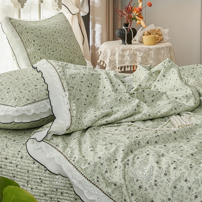 91家纺网 家纺一手货源 找家纺 源舜家纺 2026新款全棉斜纹花边床盖多功能被子四件套 沐风浅唱-绿