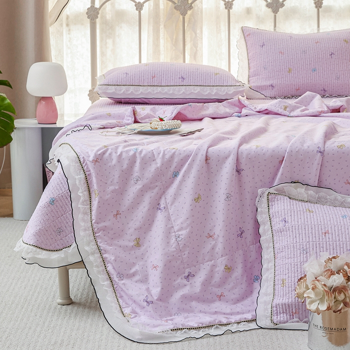 91家纺网 家纺一手货源 找家纺 源舜家纺 2026新款全棉斜纹花边床盖多功能被子四件套 甜心花语-紫