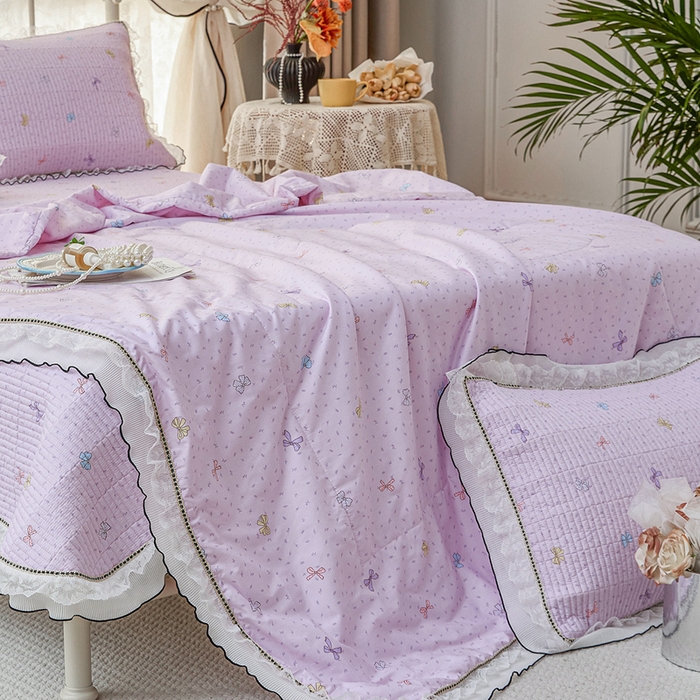 91家纺网 家纺一手货源 找家纺 源舜家纺 2026新款全棉斜纹花边床盖多功能被子四件套 甜心花语-紫
