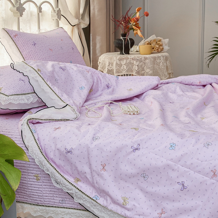 91家纺网 家纺一手货源 找家纺 源舜家纺 2026新款全棉斜纹花边床盖多功能被子四件套 甜心花语-紫