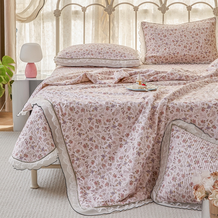 91家纺网 家纺一手货源 找家纺 源舜家纺 2026新款全棉斜纹花边床盖多功能被子四件套 文艺风范-粉