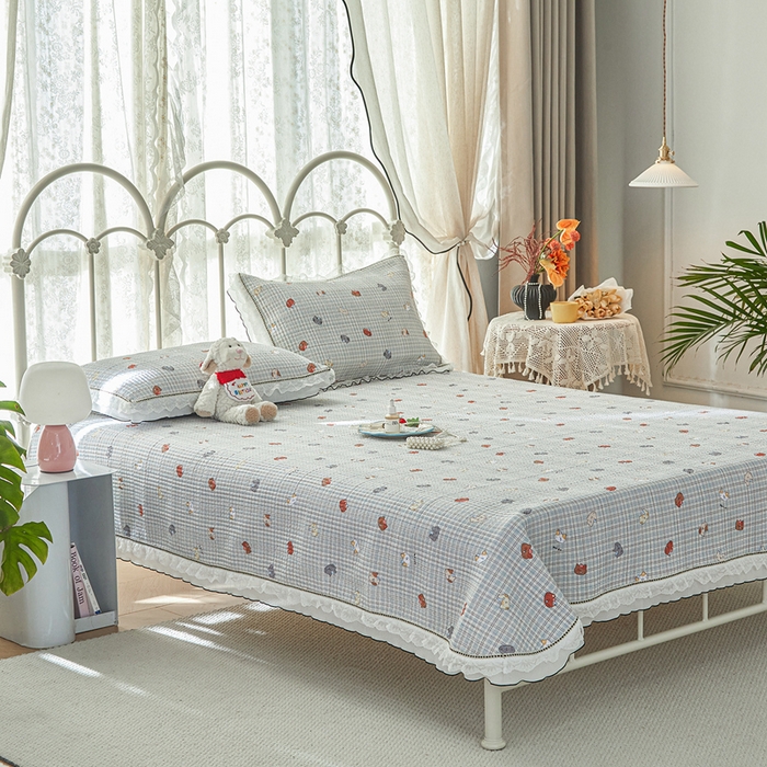 91家纺网 家纺一手货源 找家纺 源舜家纺 2026新款全棉斜纹花边床盖多功能被子四件套 幸福咪咪-蓝