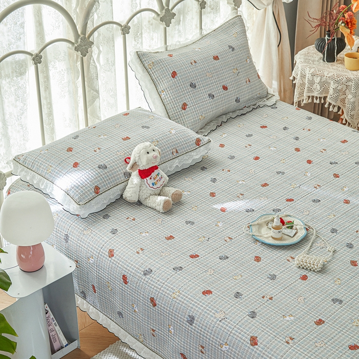 91家纺网 家纺一手货源 找家纺 源舜家纺 2026新款全棉斜纹花边床盖多功能被子四件套 幸福咪咪-蓝