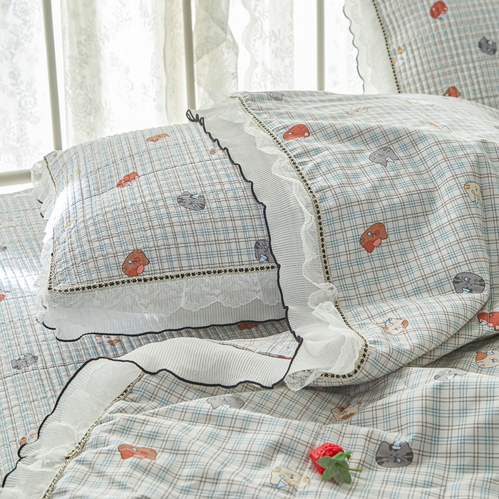 91家纺网 家纺一手货源 找家纺 源舜家纺 2026新款全棉斜纹花边床盖多功能被子四件套 幸福咪咪-蓝