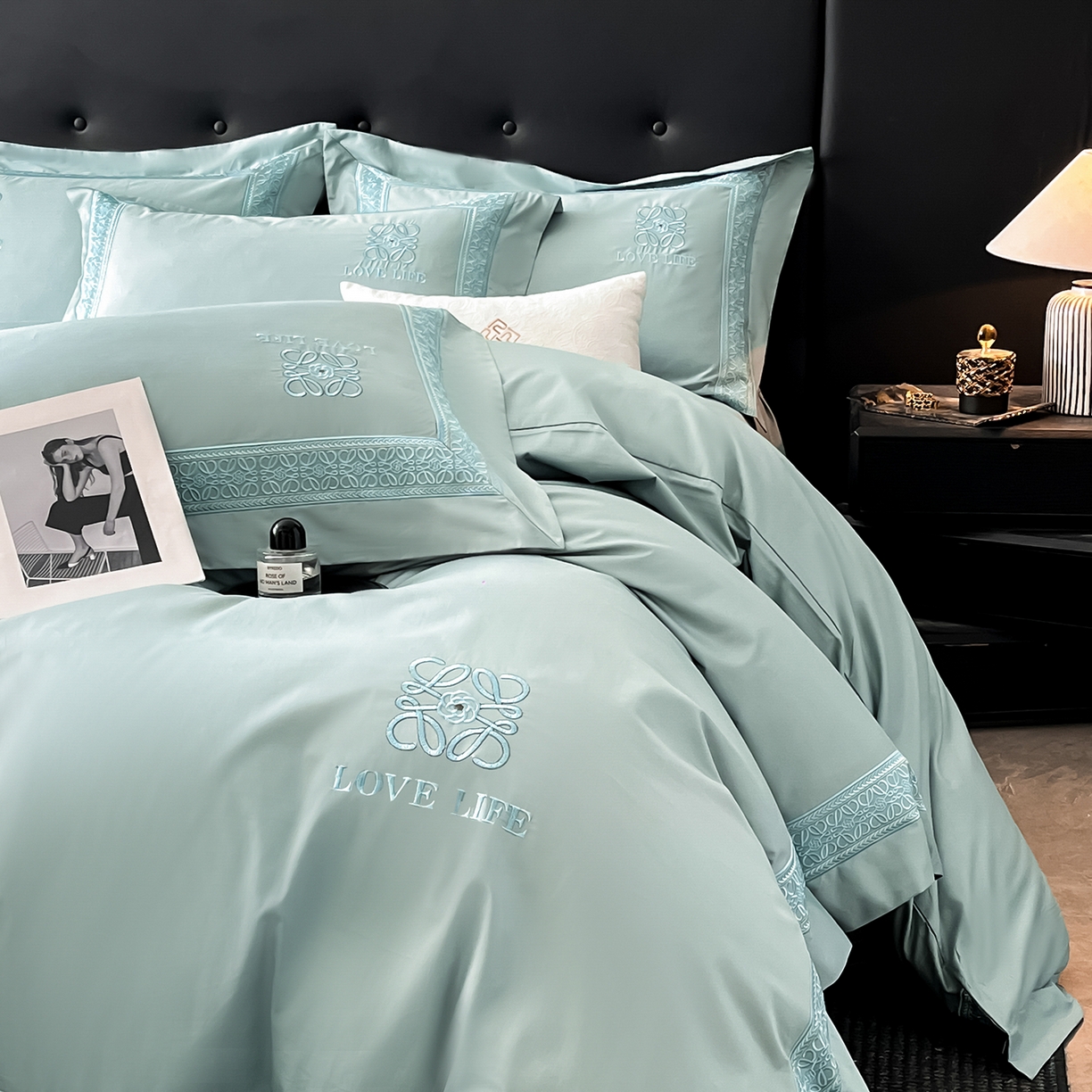 91家纺网 家纺一手货源 找家纺 置顶家纺 2025新款刺绣亲肤磨毛四件套-兰迪系列 兰迪-繁星蓝