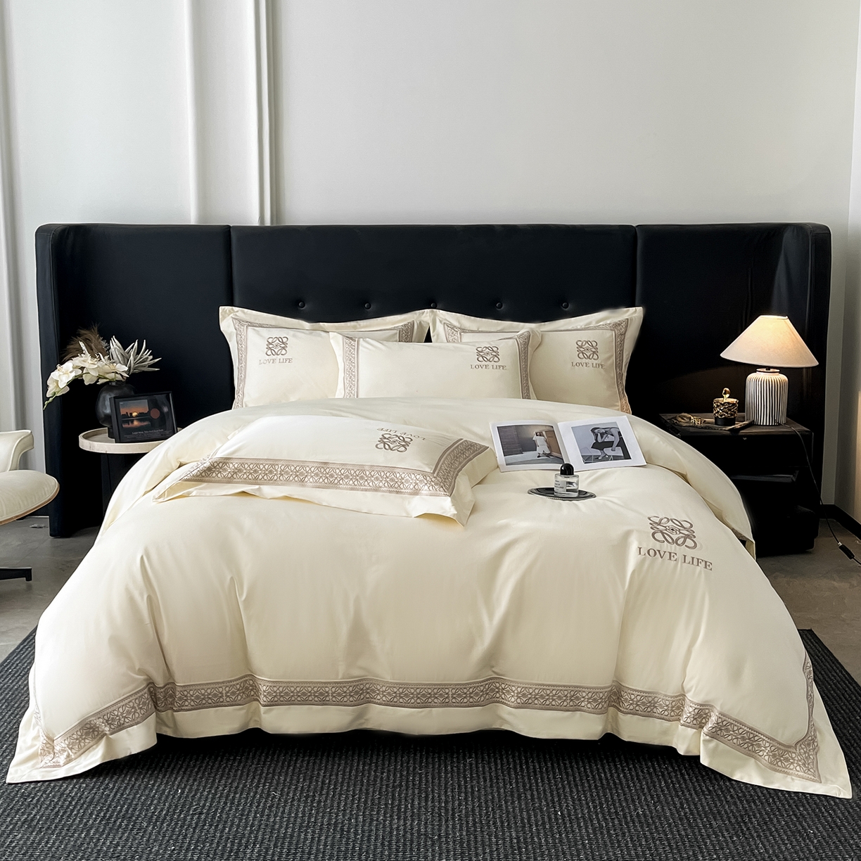 91家纺网 家纺一手货源 找家纺 置顶家纺 2025新款刺绣亲肤磨毛四件套-兰迪系列 兰迪-奶昔白