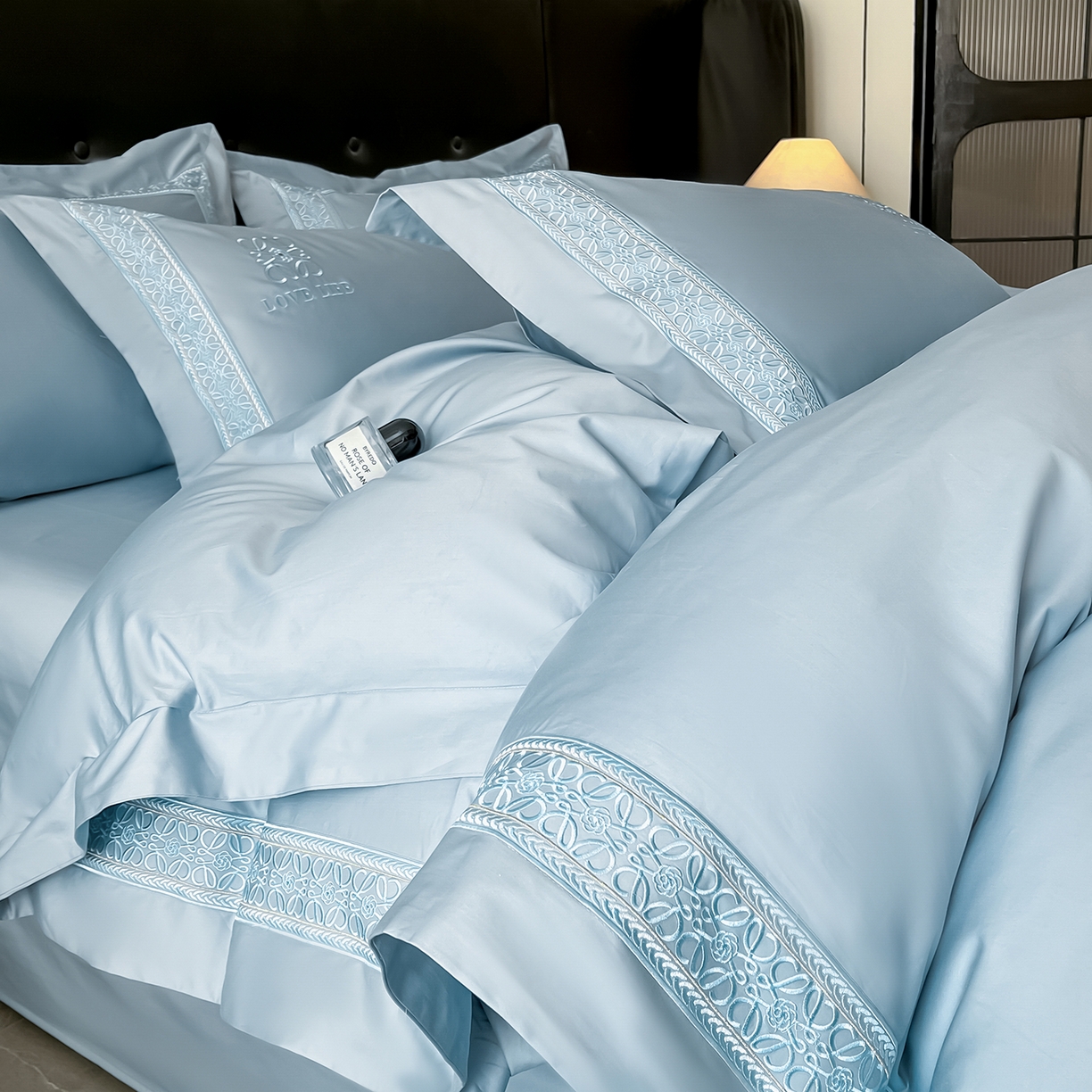 91家纺网 家纺一手货源 找家纺 置顶家纺 2025新款刺绣亲肤磨毛四件套-兰迪系列 兰迪-浅天蓝