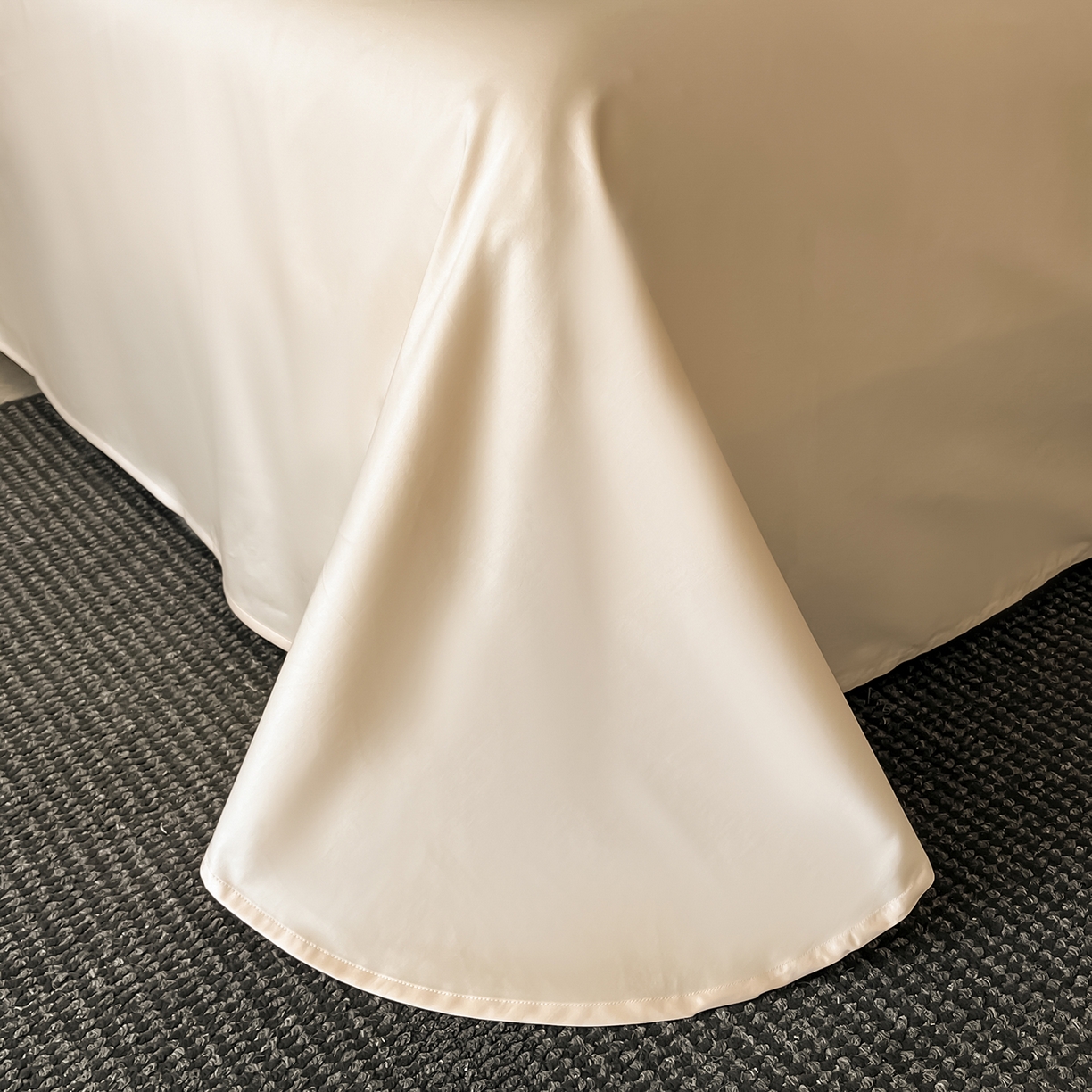 91家纺网 家纺一手货源 找家纺 置顶家纺 2025新款刺绣亲肤磨毛四件套-兰迪系列 兰迪-奶咖色